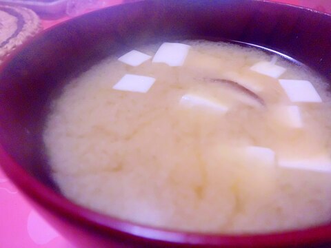 豆腐と椎茸＆エノキタケの味噌汁